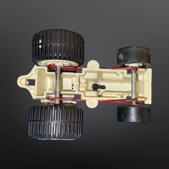 Vintage Tonka Garden Tractor No. 811002 Pressed Steel Plastic Red   A26 - Picture 8 of 10